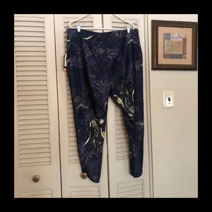 NWT Jockey Plus Size Moisture Wicking Legging